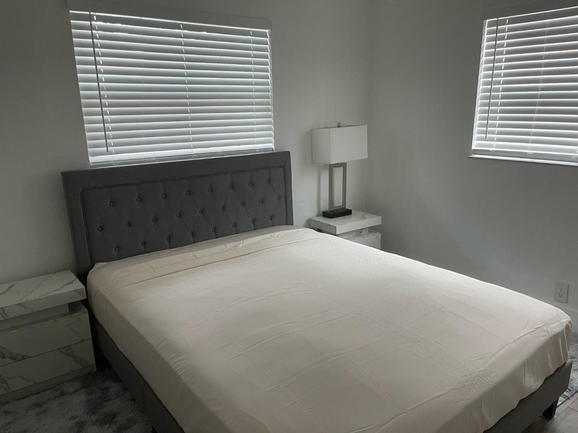 Cozy New Renovated Apartment フォート・ローダーデール エクステリア 写真